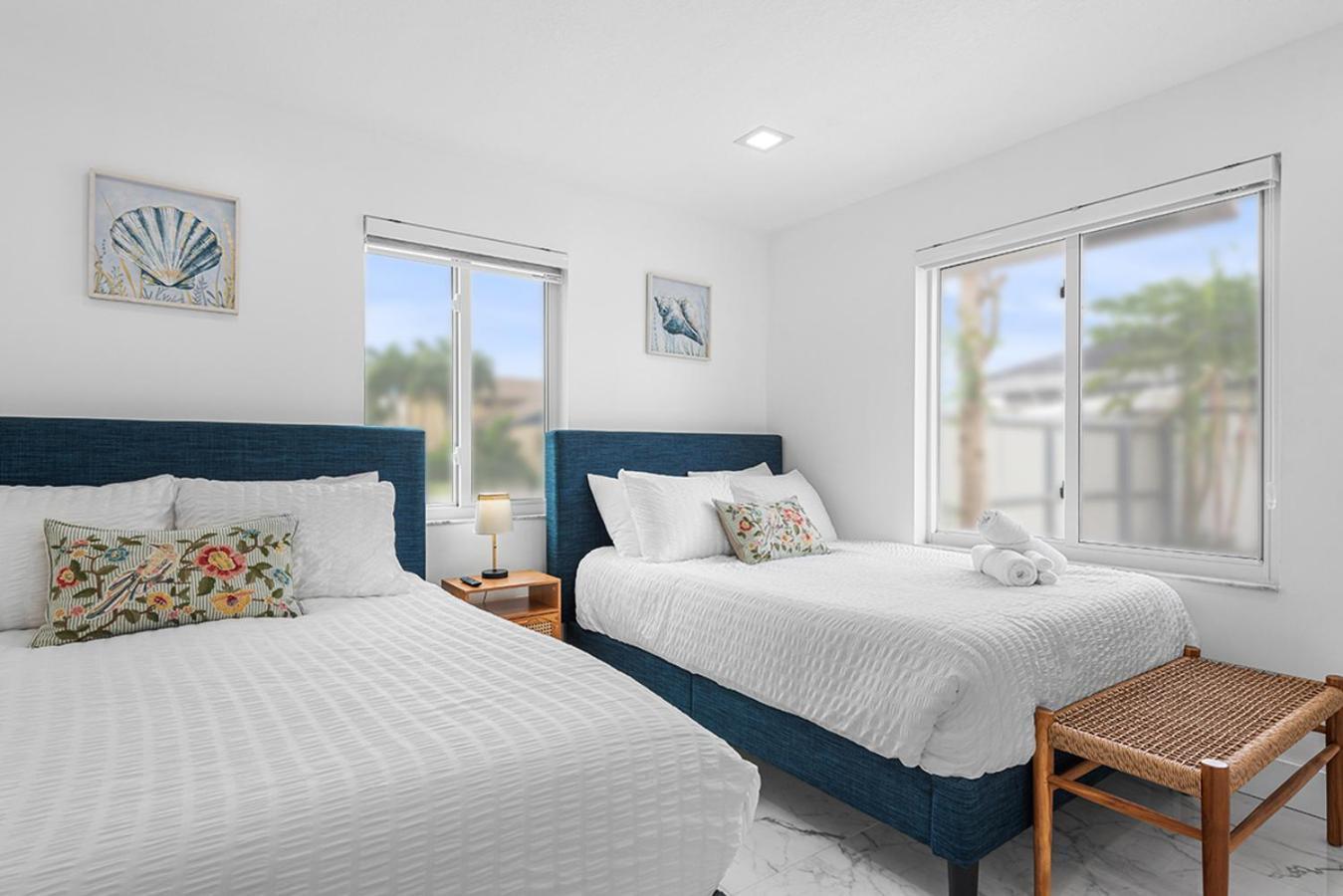 Bright Villa, Heated Pool, 2 Kings, By Everglades, Biscayne & Keys ホームステッド エクステリア 写真